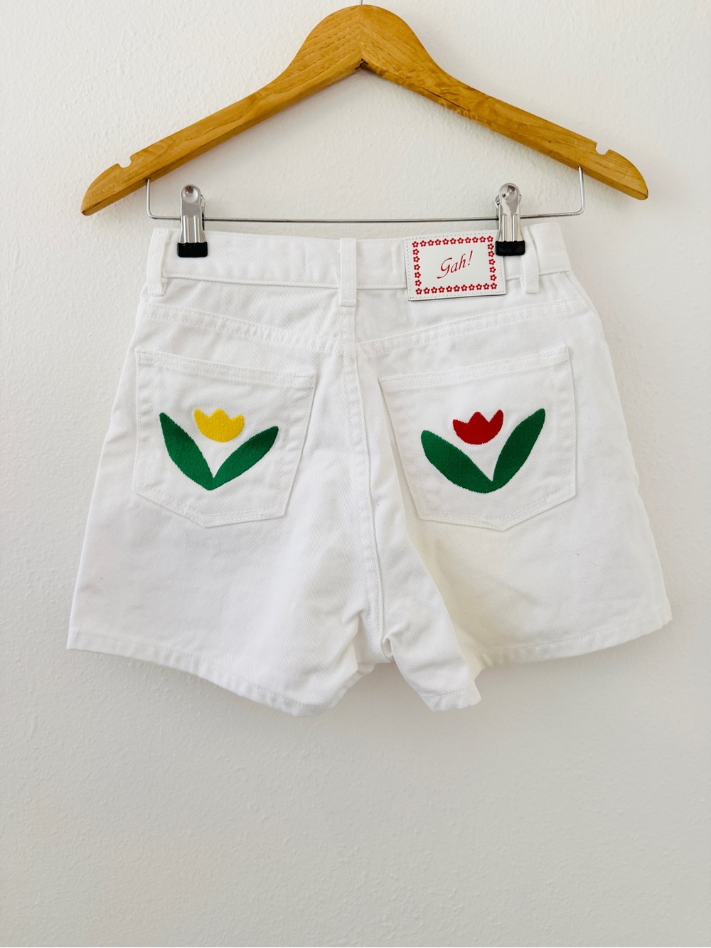 Lisa Says Gah Birthday Girl Tulip Embroidered Evan Shorts - Picture 4 of 7